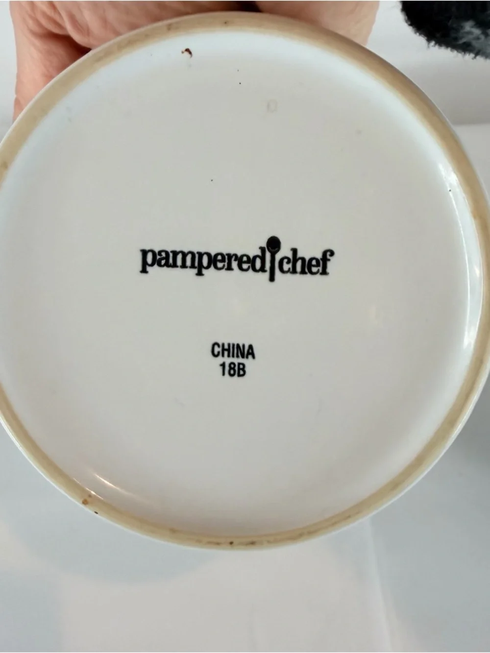 PAMPERED CHEF Breakfast Sandwich Maker Microwave Egg Cooker Ceramic Silicone